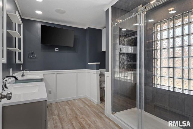 617 E CHESTNUT Street, Chatham, IL 62629