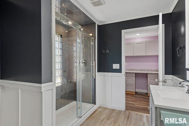 617 E CHESTNUT Street, Chatham, IL 62629