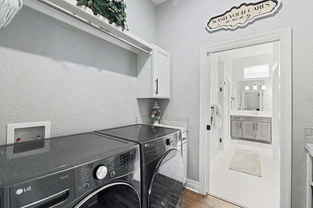 6237 E Central Park Ct, Bel Aire, KS 67220