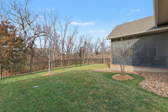 6237 E Central Park Ct, Bel Aire, KS 67220