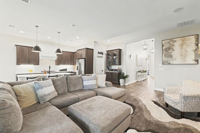 6237 E Central Park Ct, Bel Aire, KS 67220