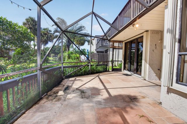5726 FOX HOLLOW Drive G, Boca Raton, FL 33486