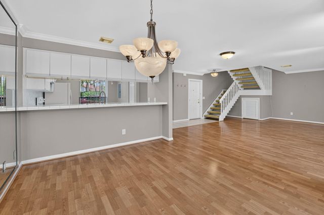 5726 FOX HOLLOW Drive G, Boca Raton, FL 33486