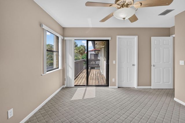 5726 FOX HOLLOW Drive G, Boca Raton, FL 33486