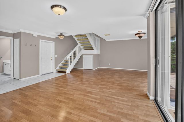 5726 FOX HOLLOW Drive G, Boca Raton, FL 33486