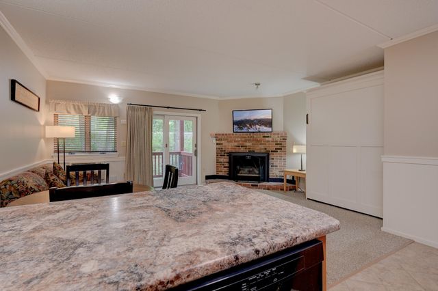 8H River Run Drive H, Bartlett, NH 03812