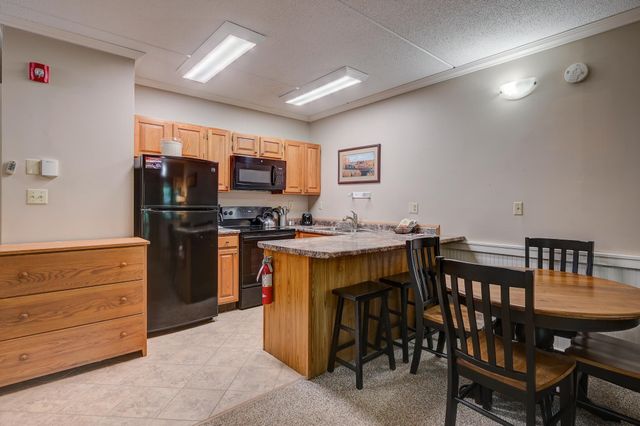 8H River Run Drive H, Bartlett, NH 03812