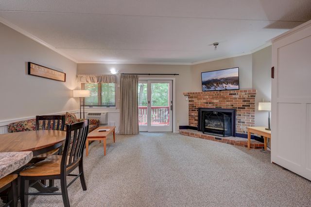 8H River Run Drive H, Bartlett, NH 03812