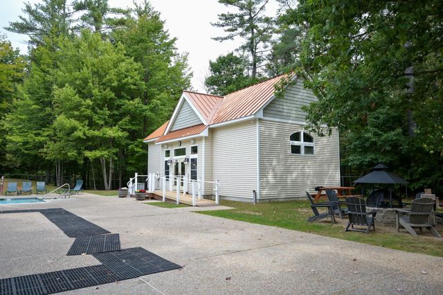 8H River Run Drive H, Bartlett, NH 03812