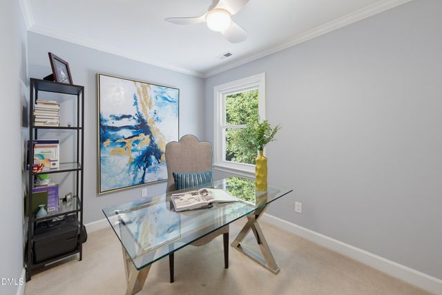 8 Sedgewood Road, Chapel Hill, NC 27514