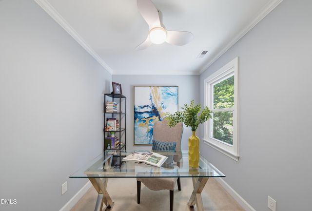 8 Sedgewood Road, Chapel Hill, NC 27514