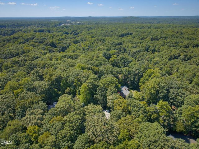8 Sedgewood Road, Chapel Hill, NC 27514