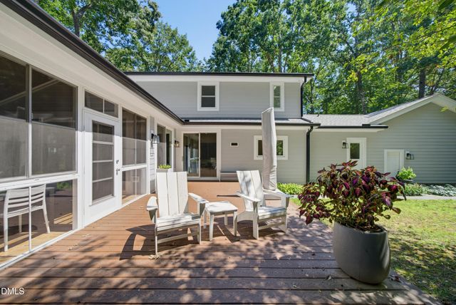 8 Sedgewood Road, Chapel Hill, NC 27514