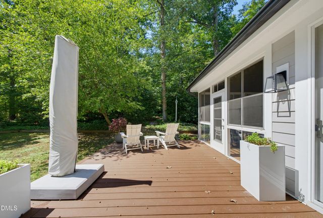 8 Sedgewood Road, Chapel Hill, NC 27514