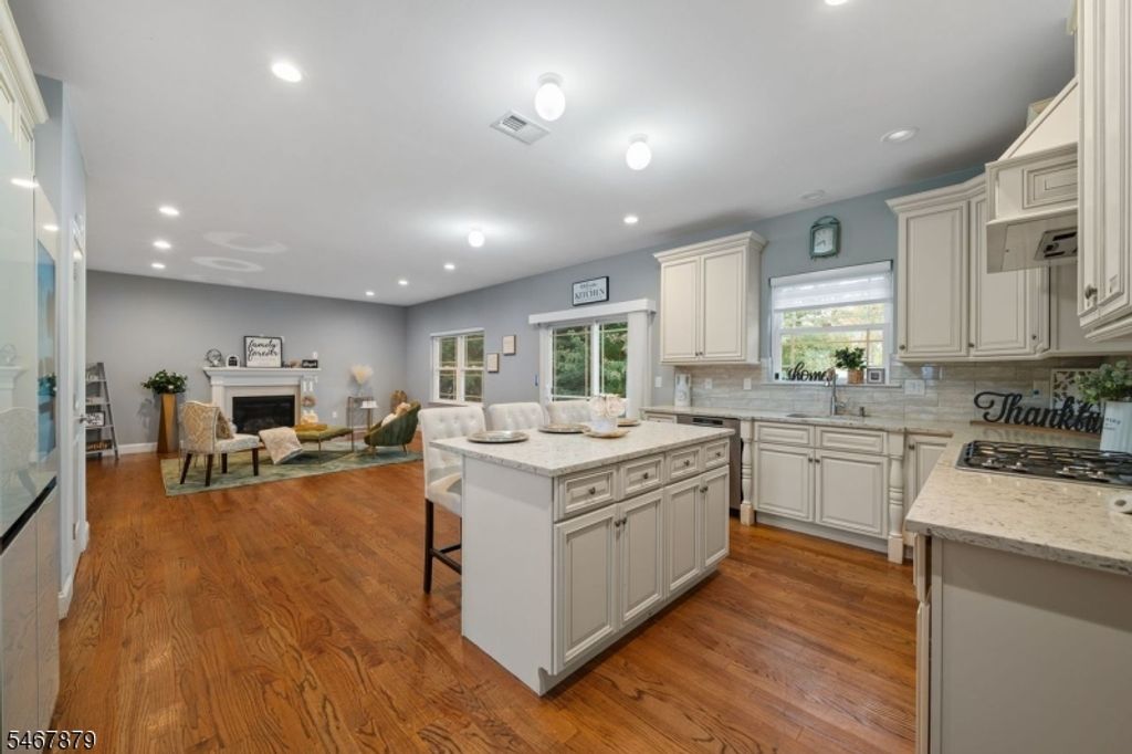 628 New Dover Rd, Woodbridge Twp., NJ 07067 — photo 5