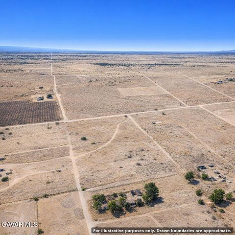E Vic Avenue W8 128 Ste, Pearblossom, CA 93553