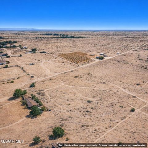 E Vic Avenue W8 128 Ste, Pearblossom, CA 93553