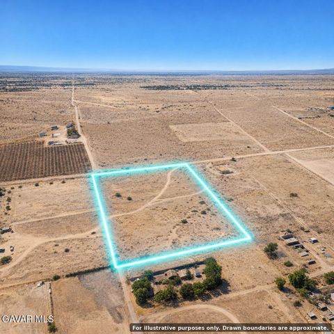 E Vic Avenue W8 128 Ste, Pearblossom, CA 93553