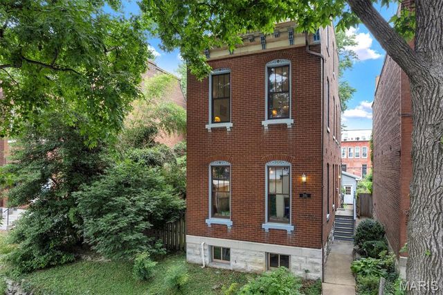 1941 Congress Street, St Louis, MO 63118