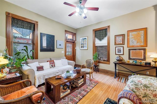 1941 Congress Street, St Louis, MO 63118