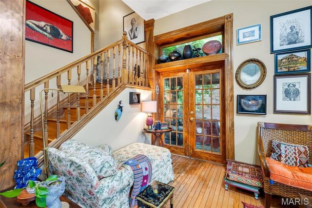 1941 Congress Street, St Louis, MO 63118
