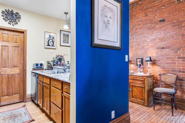 1941 Congress Street, St Louis, MO 63118