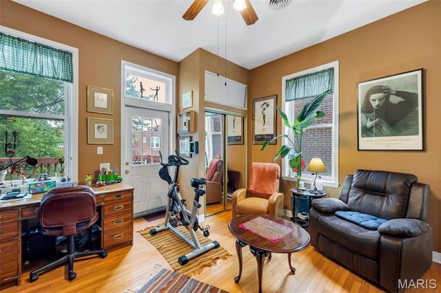 1941 Congress Street, St Louis, MO 63118