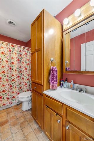 1941 Congress Street, St Louis, MO 63118