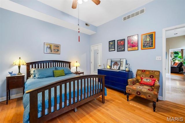 1941 Congress Street, St Louis, MO 63118