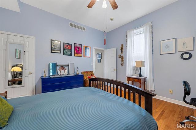 1941 Congress Street, St Louis, MO 63118