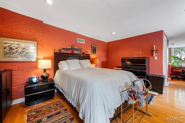 1941 Congress Street, St Louis, MO 63118