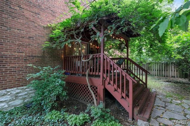 1941 Congress Street, St Louis, MO 63118