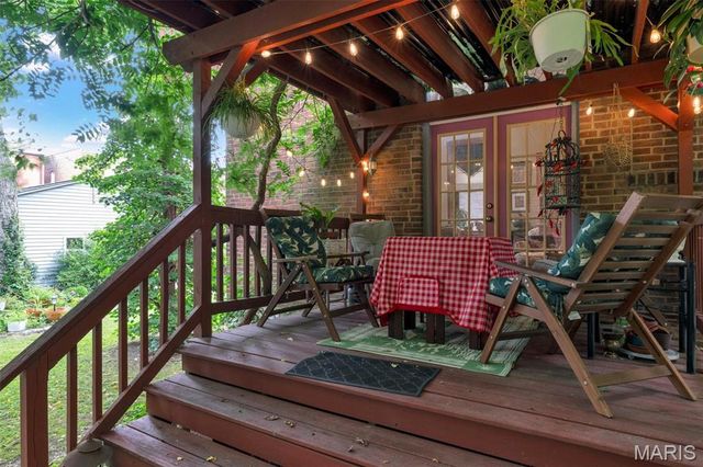 1941 Congress Street, St Louis, MO 63118