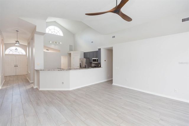 10316 RIVERBURN DRIVE, Tampa, FL 33647