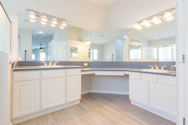 10316 RIVERBURN DRIVE, Tampa, FL 33647
