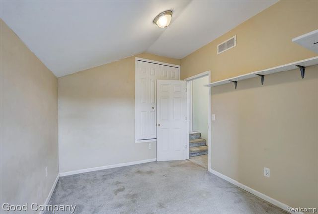 22723 Middlebelt Road, Farmington Hills, MI 48336