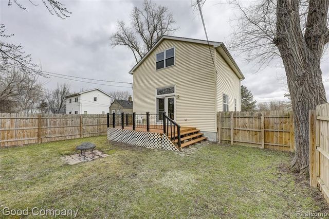 22723 Middlebelt Road, Farmington Hills, MI 48336