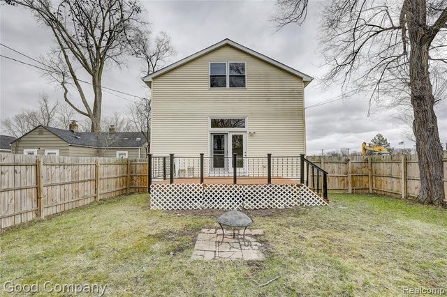 22723 Middlebelt Road, Farmington Hills, MI 48336