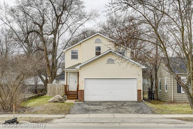 22723 Middlebelt Road, Farmington Hills, MI 48336