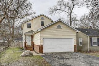 22723 Middlebelt Road, Farmington Hills, MI 48336