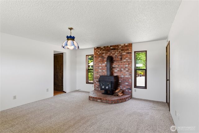 234 Avery Road W, Winlock, WA 98596