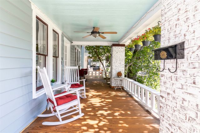 215 S Montclair Avenue, Dallas, TX 75208