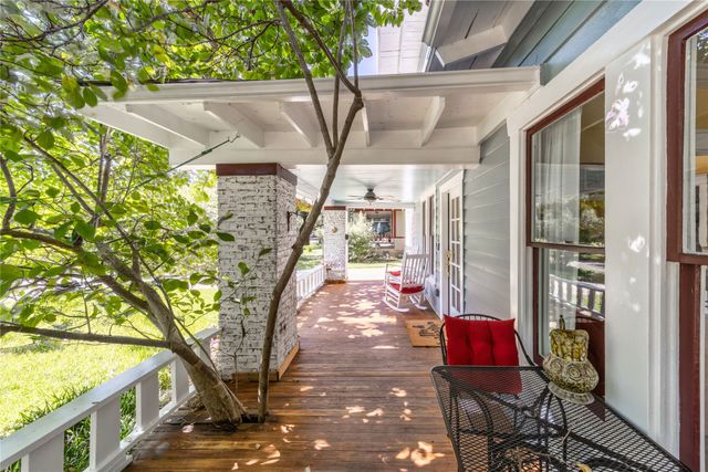 215 S Montclair Avenue, Dallas, TX 75208