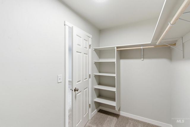 3741 E White Plains St, Nampa, ID 83686