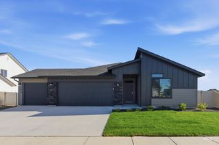 3741 E White Plains St, Nampa, ID 83686
