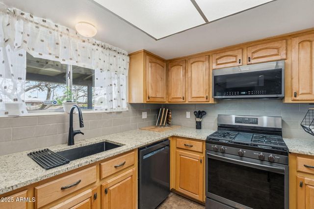 701 CANTERBURY Drive, Sierra Vista, AZ 85635