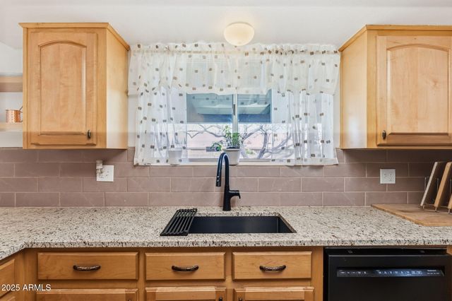 701 CANTERBURY Drive, Sierra Vista, AZ 85635