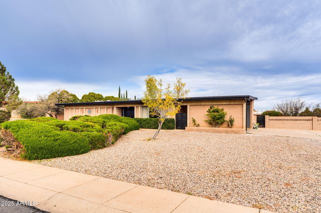 701 CANTERBURY Drive, Sierra Vista, AZ 85635