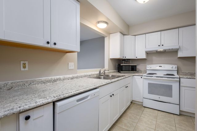 5842 Niles Street 5844, City Of Troy, MI 48098