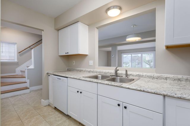 5842 Niles Street 5844, City Of Troy, MI 48098